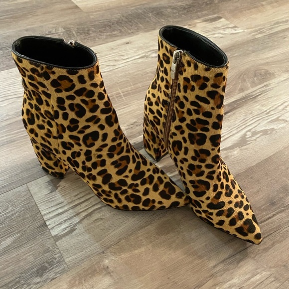 Marc fisher leopard booties size 5 - Picture 1 of 5